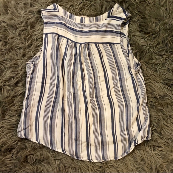 Adorable Tassel Tank💙 - Picture 3 of 3